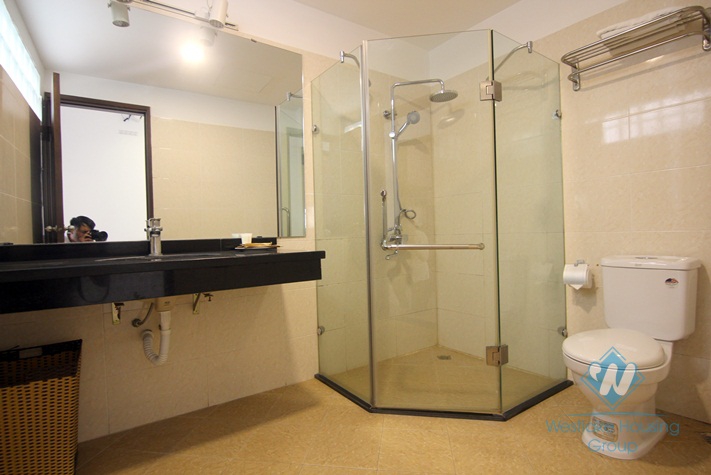 Lake view 3 bedroom apartment for rent in Tay Ho